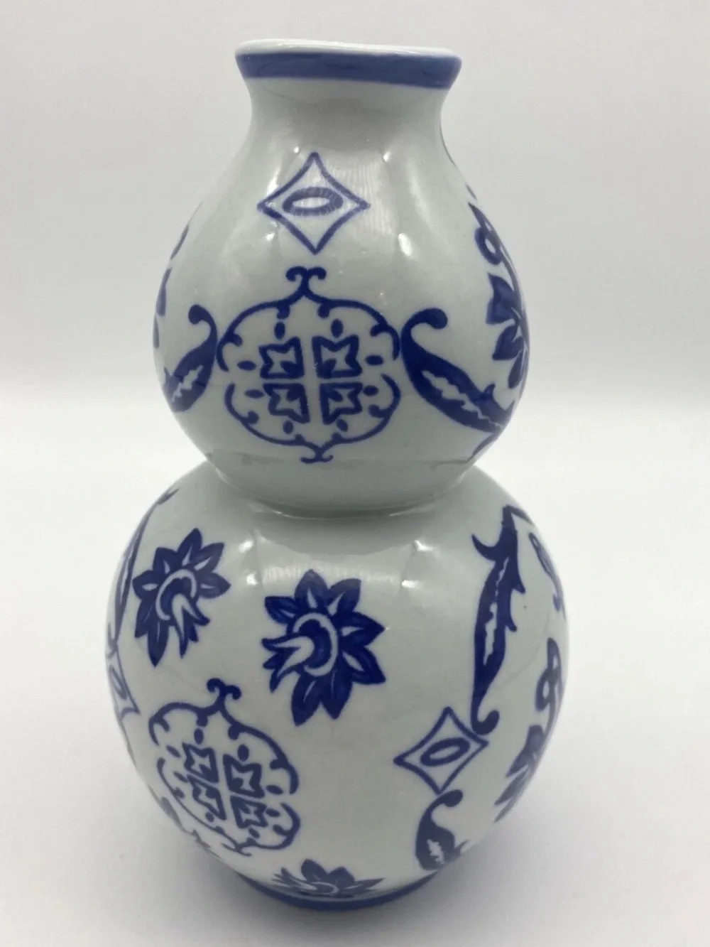 The Bombay Company Blue and White Ceramic Double-Gourd Vase/ Bud Vase